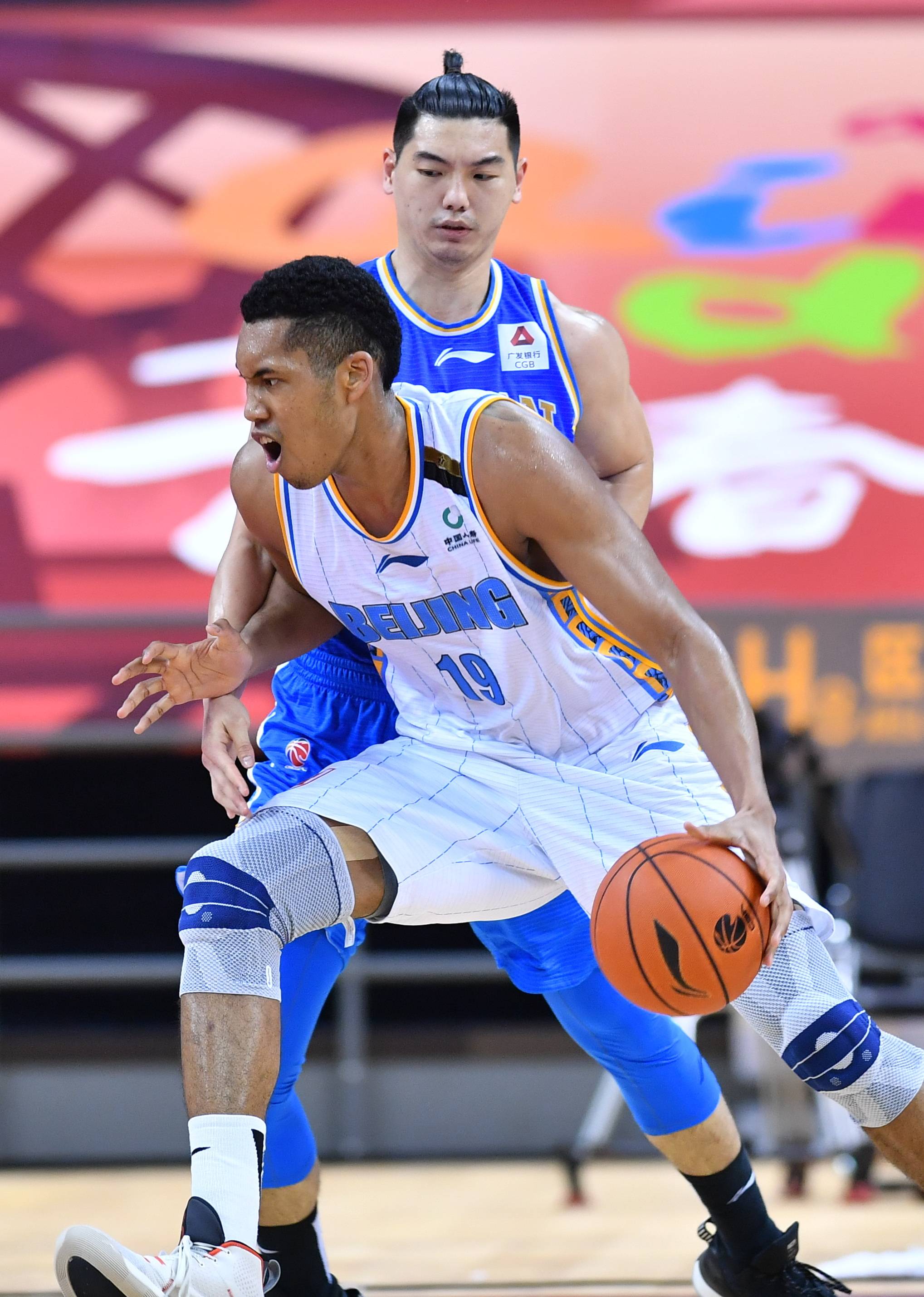 便形成负反 便形成负反