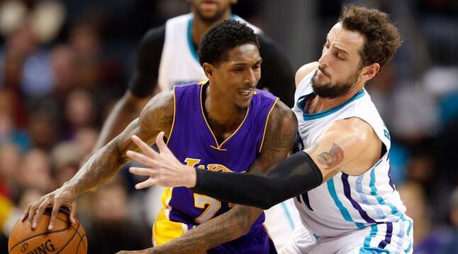 语境下两人 语境下两人