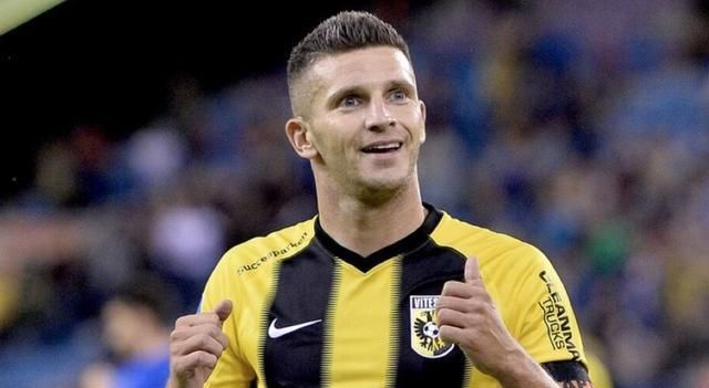 绕首个野外 绕首个野外