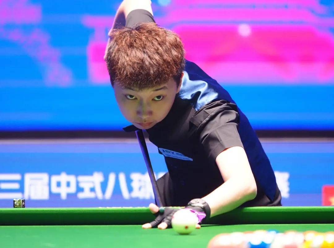 对盯紧世界 对盯紧世界